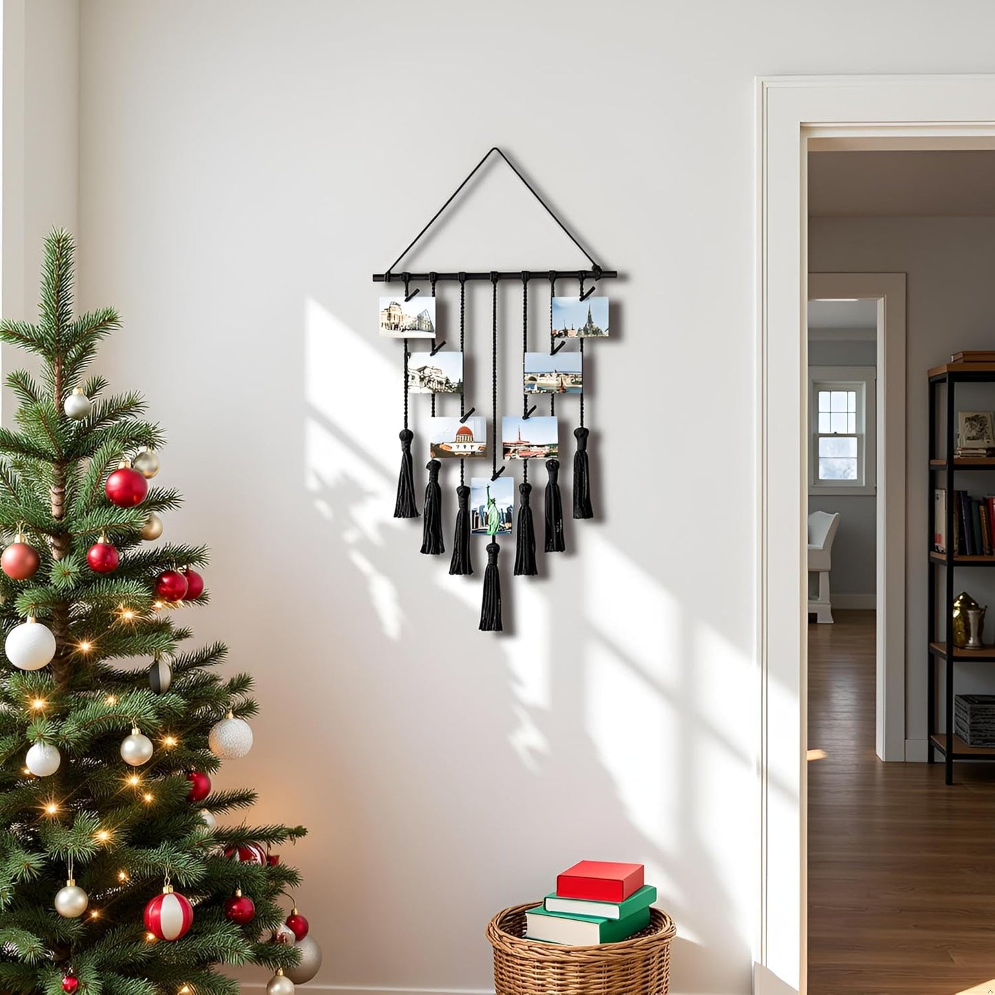 Mkono Boho Macrame Photo Display Wall Hanging – Picture Holder Decor (27×16.5 in)